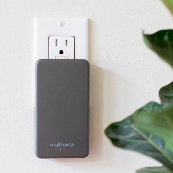 myCharge - AMP PRONG 5,000mAh Everything Built-In Portable Charge for Most USB Enables Devices - Gray - Image 3